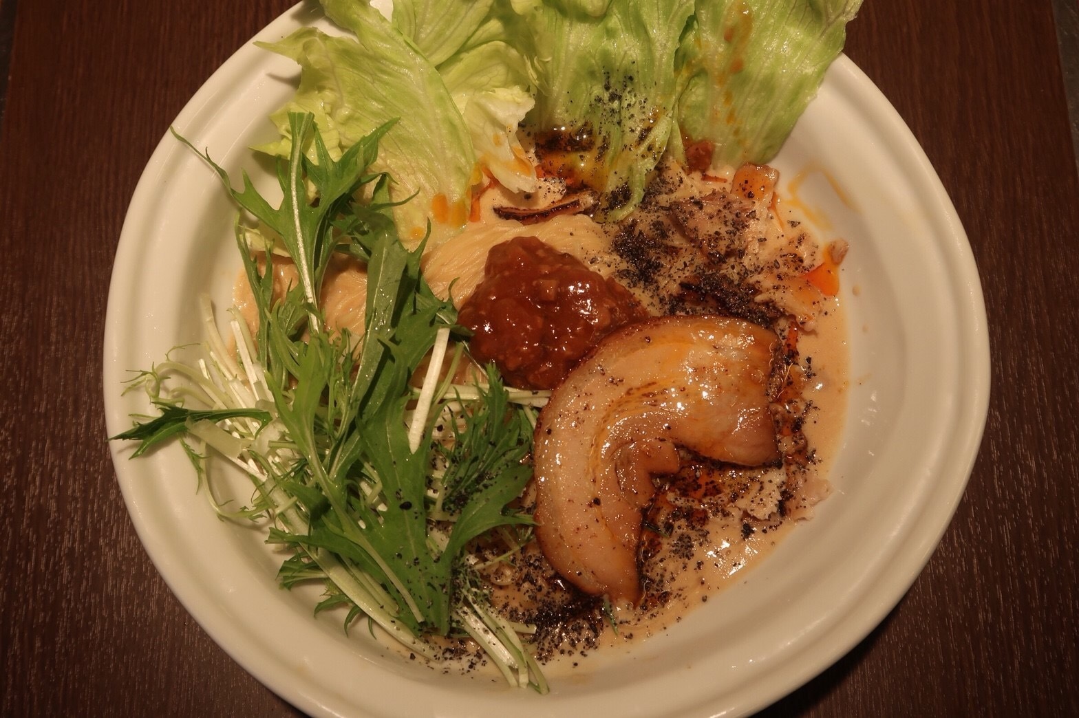 西日本　関西　京都　木津　うまい　おいしい　ラーメン　まがり　オリジナル　とろみ　担々麺　極み　スープを食べる　ヤミツキ　画像